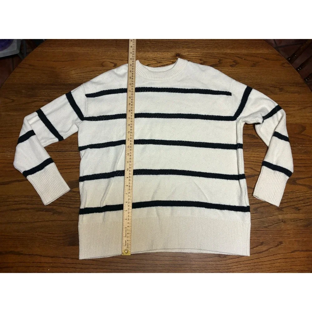 Aerie Womens XS Cream Black‎ Striped Crewneck Oversized Knit Sweater 10018-62Y